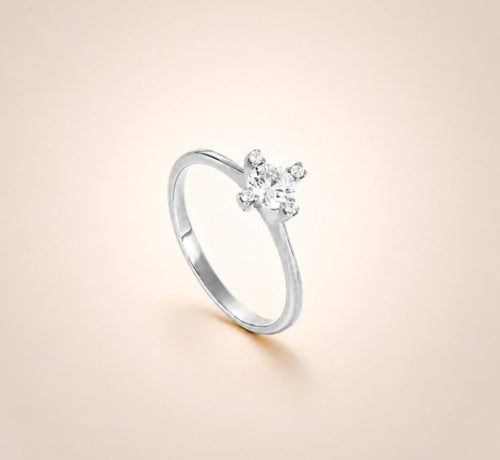 ANELLO SOLITARIO ZIRCONI LATERALI